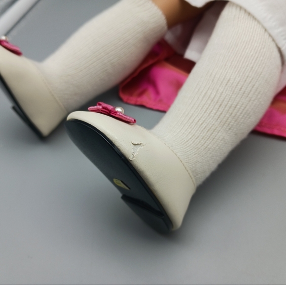 18" American Girl Elizabeth Cole Historical Doll with Dress - Picture 6 of 14